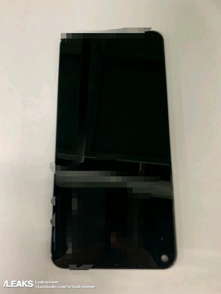 Дырявый экран Samsung Galaxy S10 позирует на первых фото
